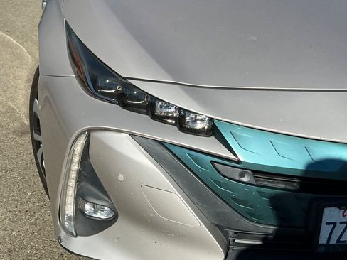 Used 2017 Toyota Prius Prime Advanced w/ Carpet Mat Package FWD image 14