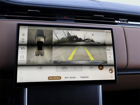 New 2026 Land Rover Range Rover Long Wheelbase SE image 22