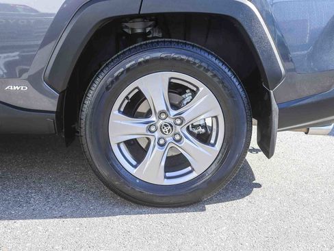 Used 2024 Toyota RAV4 LE image 8