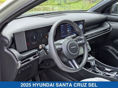 Used 2025 Hyundai Santa Cruz SEL AWD/4WD image 15