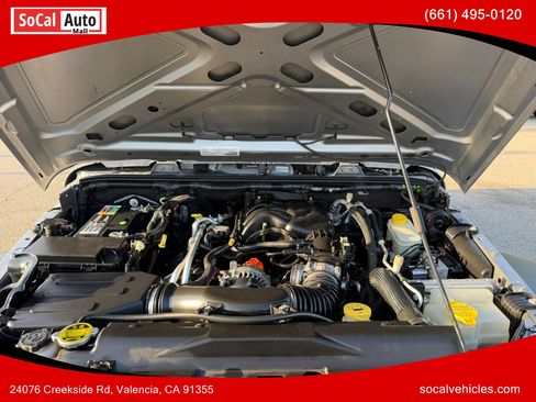Used 2016 Jeep Wrangler Unlimited Sport w/ Quick Order Package 24S AWD/4WD image 24