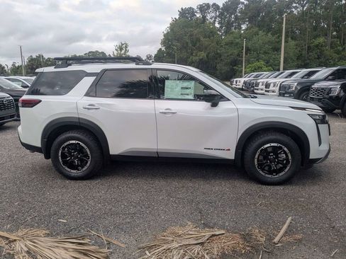 New 2026 Nissan Pathfinder Rock Creek AWD/4WD image 3