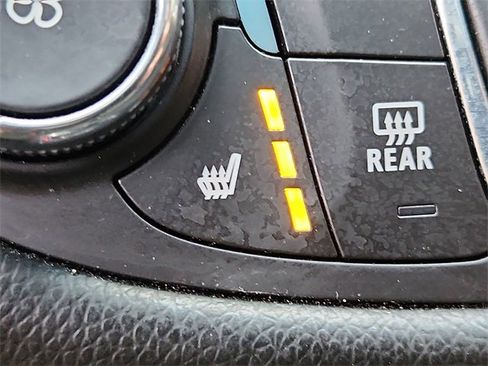 Used 2018 Chevrolet Malibu LT w/ Leather Package image 25