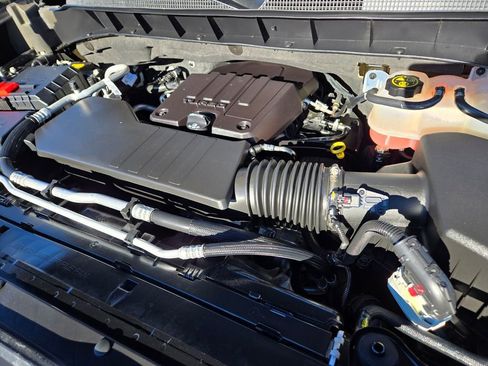 Certified 2023 Chevrolet Silverado 1500 Custom image 16