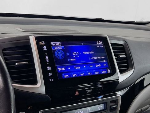 Used 2019 Honda Ridgeline RTL-E image 16