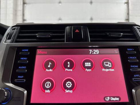 Used 2022 Toyota 4Runner SR5 Premium w/ Moonroof Package AWD/4WD image 23