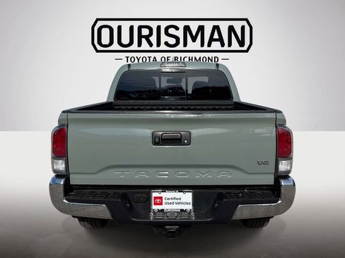 Certified 2022 Toyota Tacoma TRD Off-Road image 6