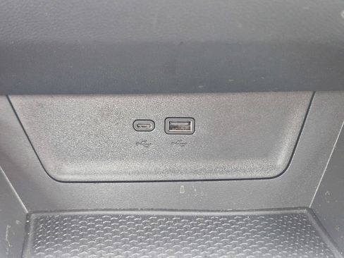 Used 2025 Chevrolet Equinox LT FWD image 17