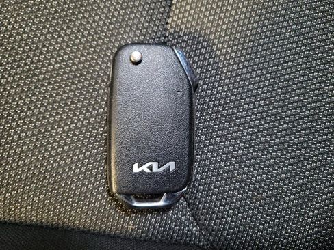 Used 2023 Kia Forte LXS FWD image 32