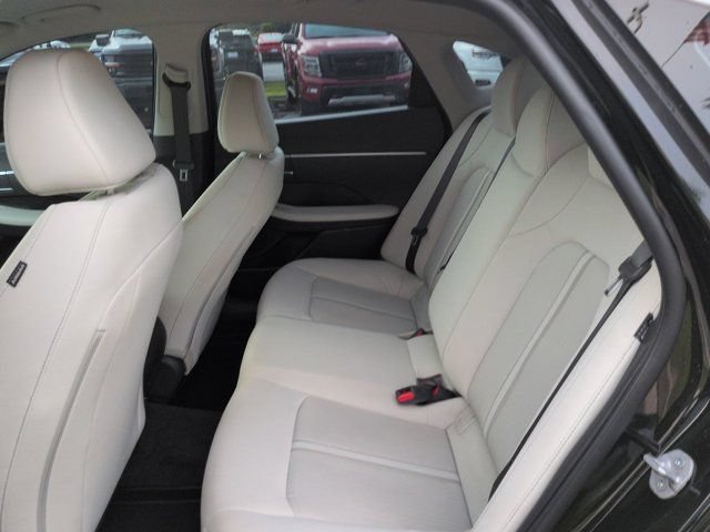 Used 2025 Hyundai Sonata SE FWD image 12