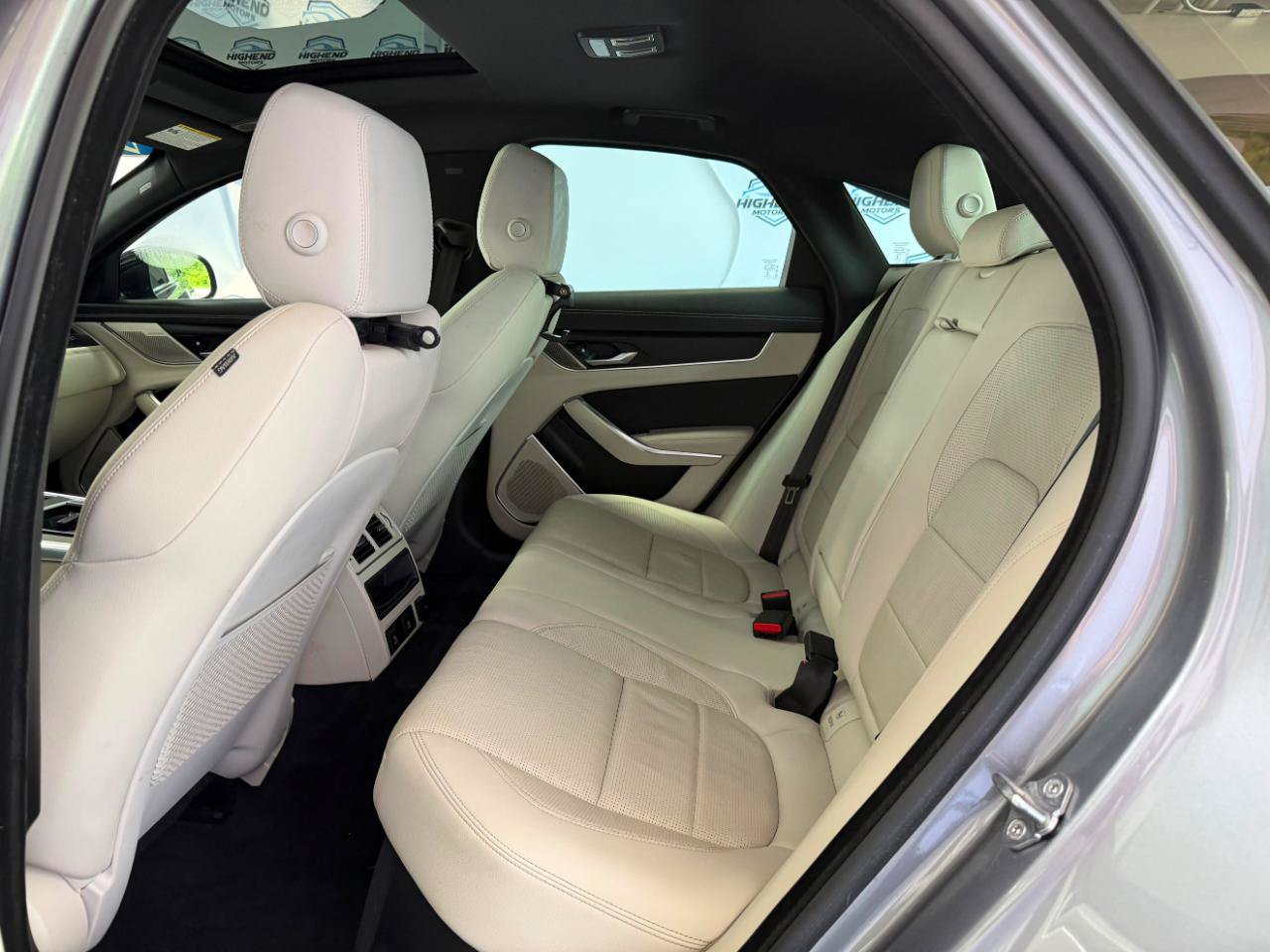 Used 2024 Jaguar XF R-Dynamic SE AWD/4WD image 20