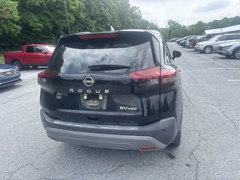 Used 2023 Nissan Rogue SV AWD/4WD image 9
