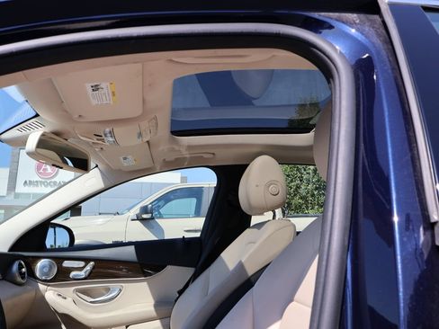 Used 2018 Mercedes-Benz C 300 4MATIC Sedan image 20