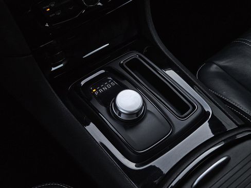 Used 2023 Chrysler 300 S image 21