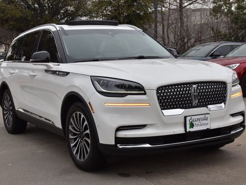 Certified 2023 Lincoln Aviator Reserve w/ Elements Package Plus image 4