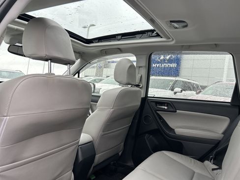 Used 2015 Subaru Forester 2.5i Touring w/ Eyesight & Navigation System image 27