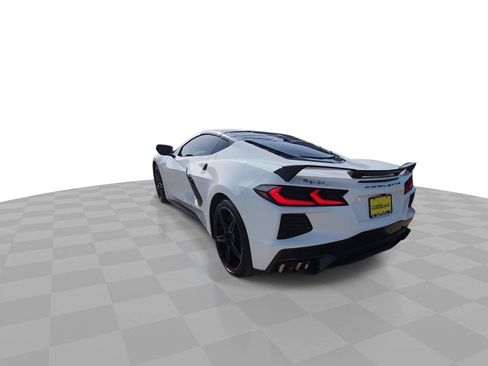 Used 2022 Chevrolet Corvette Stingray Preferred Cpe w/ Z51 Performance Package RWD image 7
