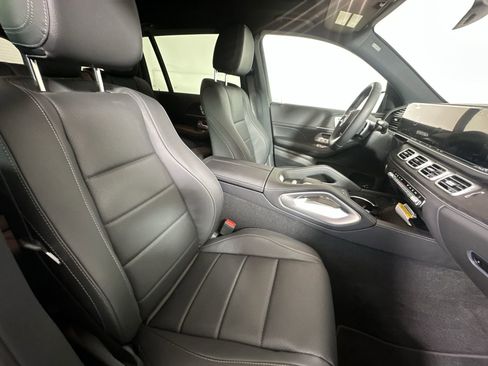 New 2025 Mercedes-Benz GLS 450 4MATIC image 26
