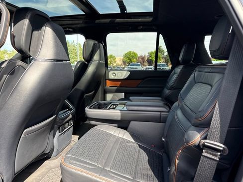 Used 2024 Lincoln Navigator Black Label AWD/4WD image 22