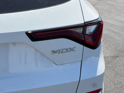 Used 2025 Acura MDX FWD w/ Technology Package image 27