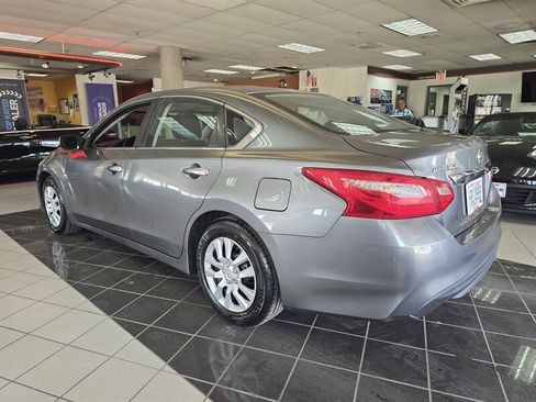 Used 2016 Nissan Altima 2.5 S w/ Power Driver Seat Package FWD image 6