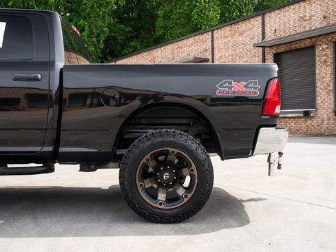 Used 2015 RAM 2500 Tradesman w/ Chrome Appearance Group AWD/4WD image 5