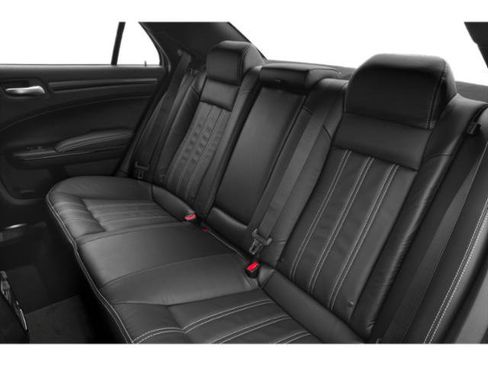 Used 2015 Chrysler 300 S RWD image 17
