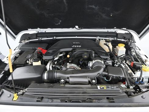 Used 2020 Jeep Gladiator Sport w/ Quick Order Package 24S image 11