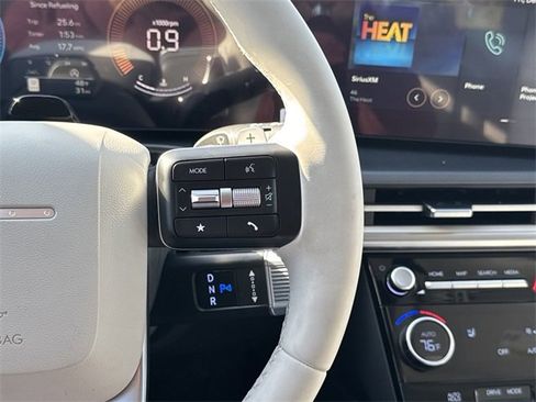 Used 2025 Hyundai Santa Fe SEL image 29