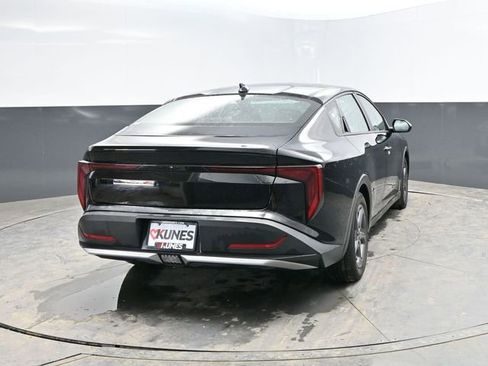 Used 2025 Kia K4 LXS image 9