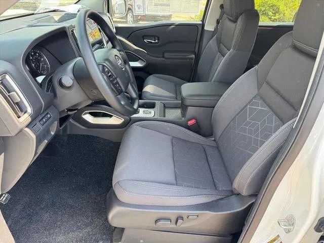 New 2026 Nissan Frontier SV w/ Tow Package AWD/4WD image 10