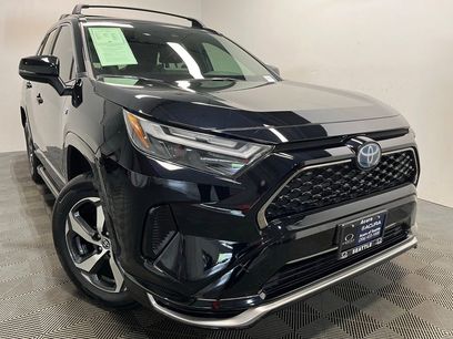 Used 2022 Toyota RAV4 SE w/ Weather & Moonroof Package