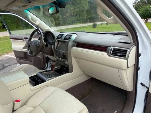 Used 2018 Lexus GX 460 Premium image 12