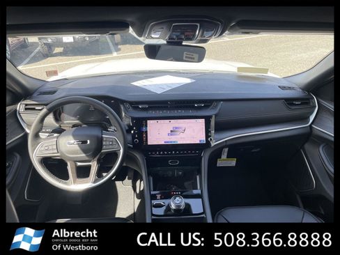 New 2026 Jeep Grand Cherokee Limited image 18