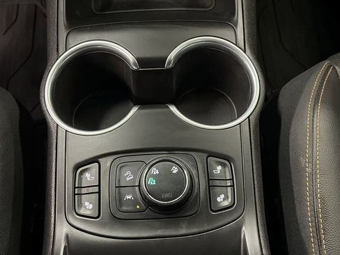 Certified 2021 GMC Terrain SLT w/ Infotainment Package II image 21