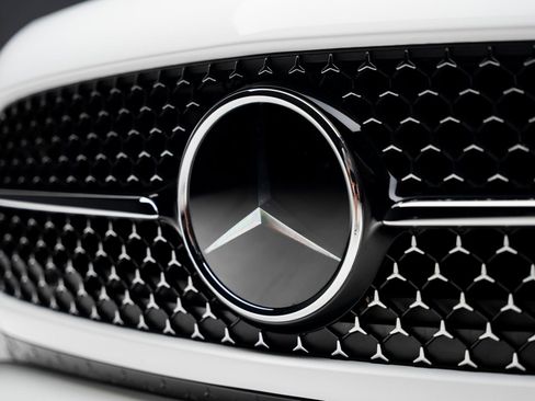 Used 2024 Mercedes-Benz CLE 300 4MATIC Coupe image 12