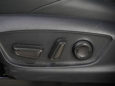 Used 2024 Toyota Tacoma TRD Sport AWD/4WD image 26