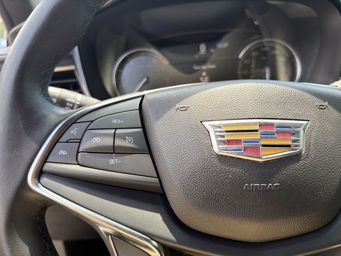 Used 2021 Cadillac XT5 Luxury FWD image 28