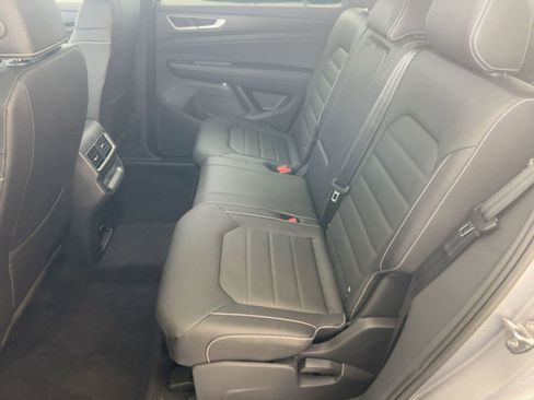 New 2026 Volkswagen Atlas Cross Sport SEL R-Line image 15