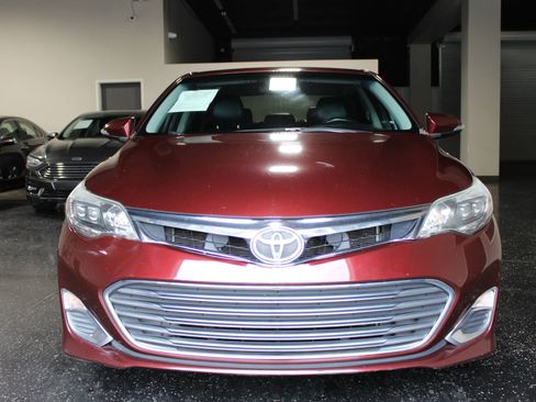 Used 2013 Toyota Avalon XLE FWD image 8