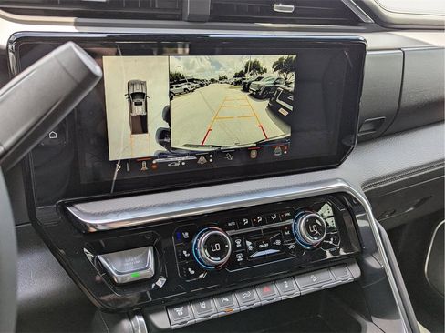 New 2025 GMC Sierra 2500 Denali w/ Denali Reserve Package image 14