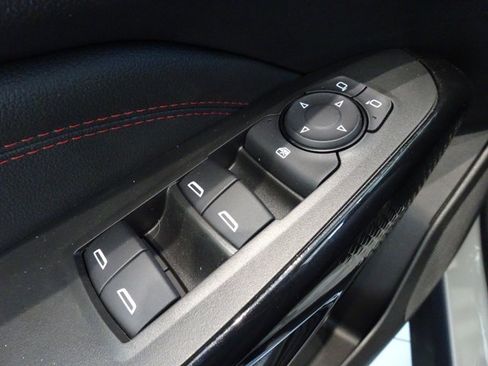 New 2026 Chevrolet Trax RS w/ Sunroof Package image 11