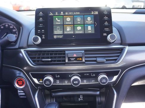 Used 2019 Honda Accord Sport image 17