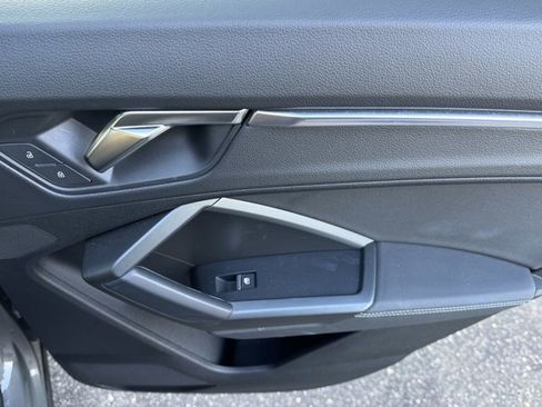 Used 2023 Audi Q3 2.0T Premium Plus w/ Premium Plus Package image 31