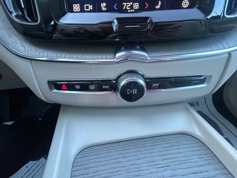Used 2023 Volvo XC60 B6 Ultimate w/ Protection Package Premier AWD/4WD image 9