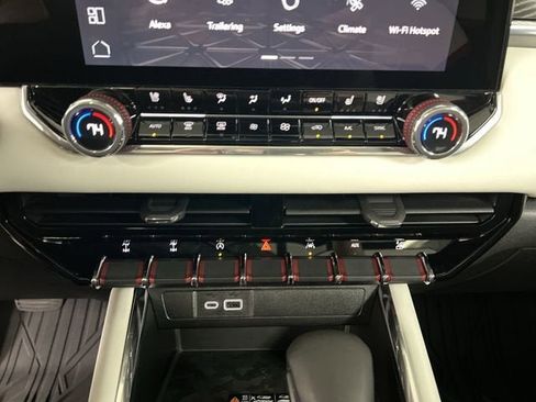 Certified 2024 GMC Canyon AT4X image 18