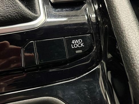 Used 2025 Jeep Compass Limited AWD/4WD image 29