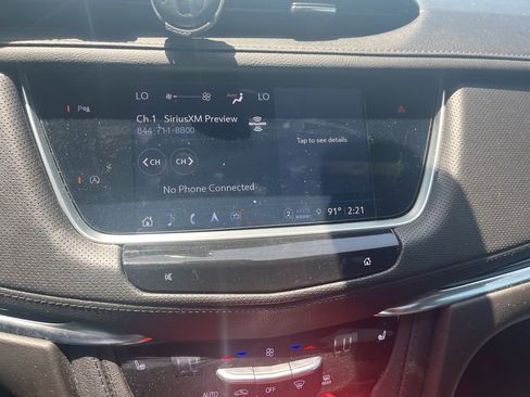 Used 2023 Cadillac XT5 Premium Luxury FWD image 16
