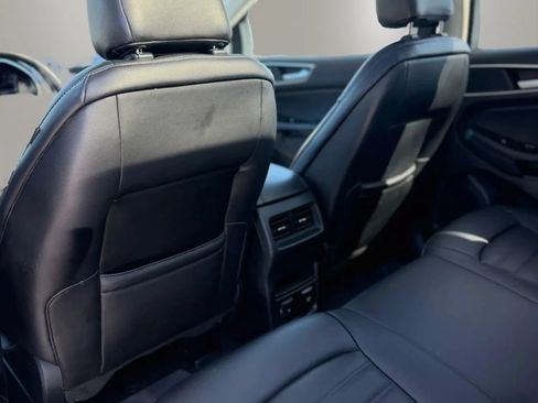 Used 2020 Ford Edge SEL w/ Convenience Package AWD/4WD image 15