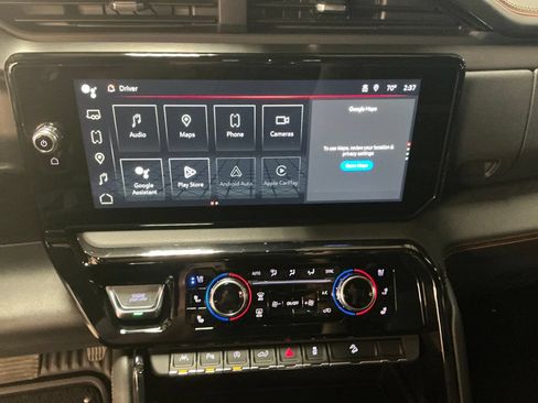 Used 2024 GMC Sierra 1500 AT4 w/ Technology Package AWD/4WD image 19